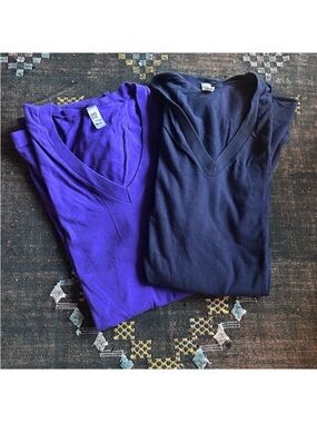 Los Angeles Apparel Classic V-neck Tees 24056 in Purple & Navy, set of 2 size XL